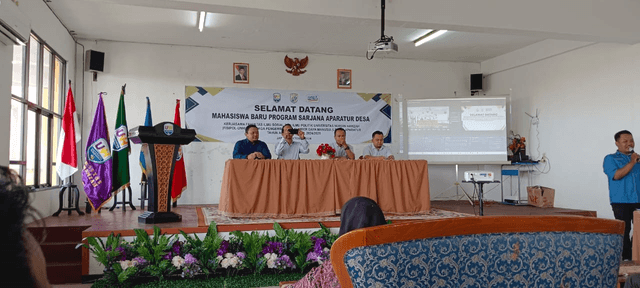 Sambutan mahasiswa baru Program Sarjana Aparatur Desa