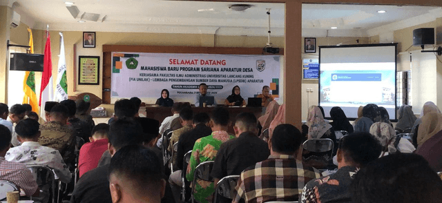 Suasana ruang sidang program sarjana aparatur